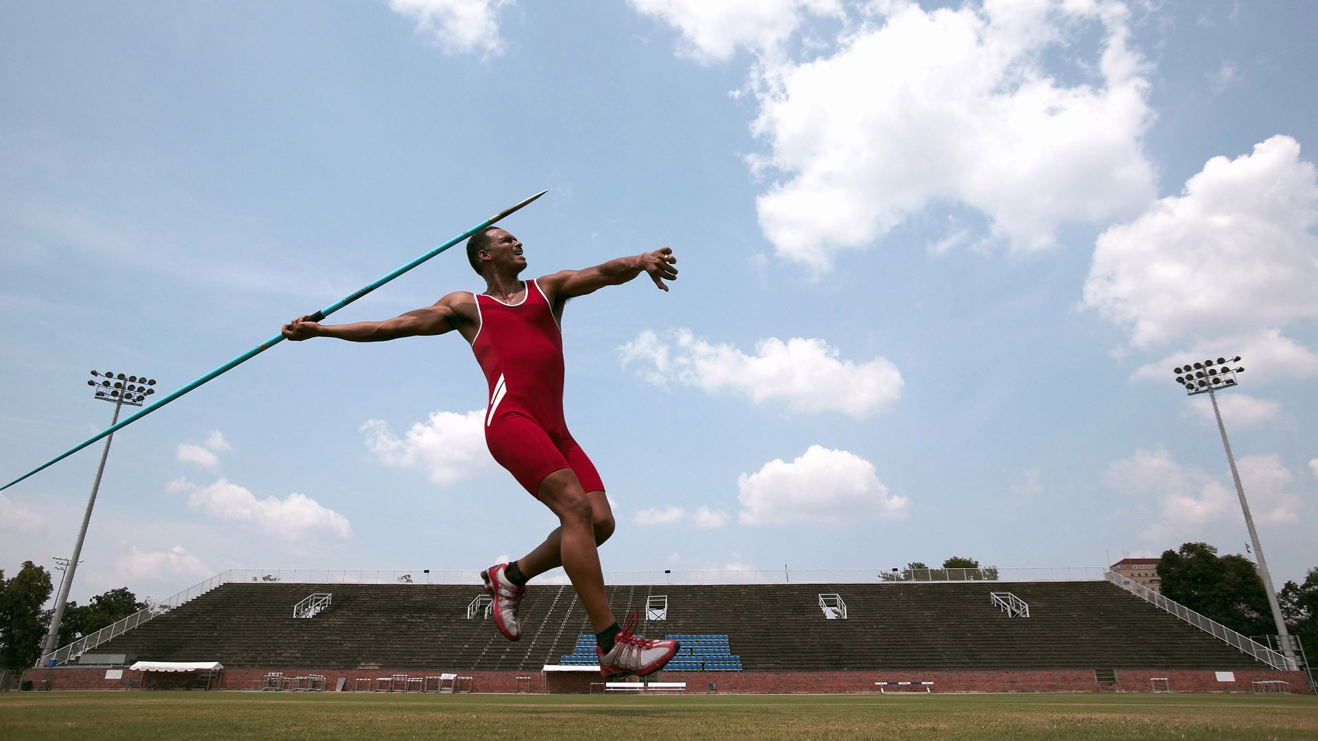 开云·体育官网-_传统与创新：武术演武秀大赛_，武术演出视频