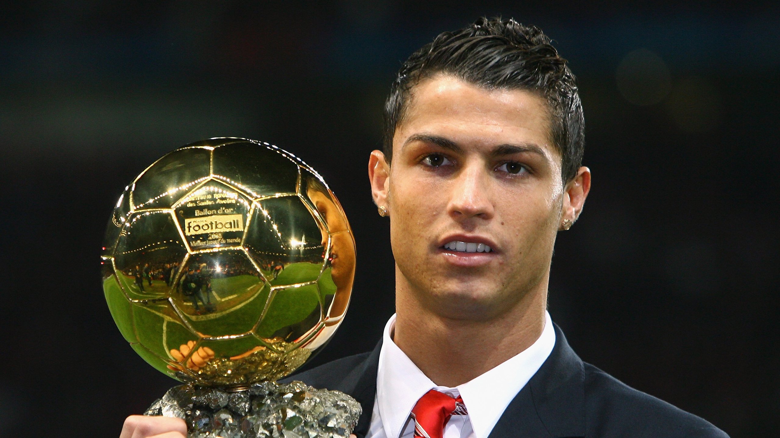 从挫败到荣耀：逆境中的车手奋斗史